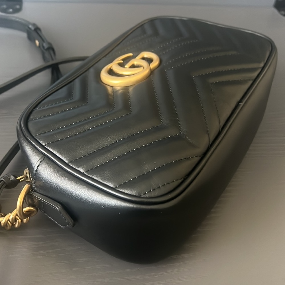 Gucci GG Marmont Quilted Small Shoulder Bag - Picture 6 of 15